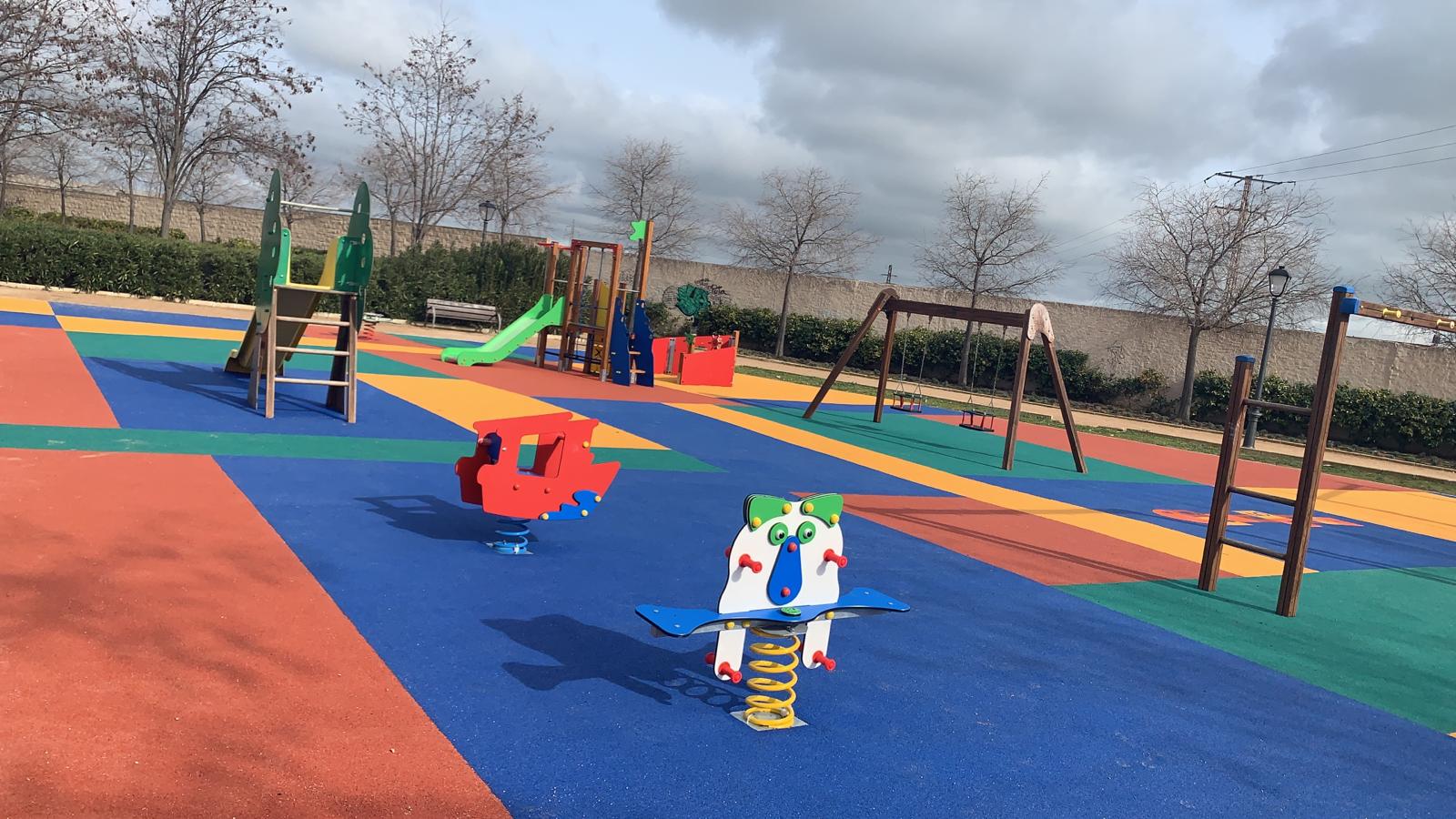 Pavimento De Caucho Continuo Para Parques Infantiles Toledo